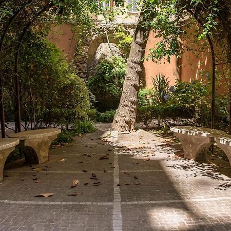 Vatican Maya Home Рим Экстерьер фото